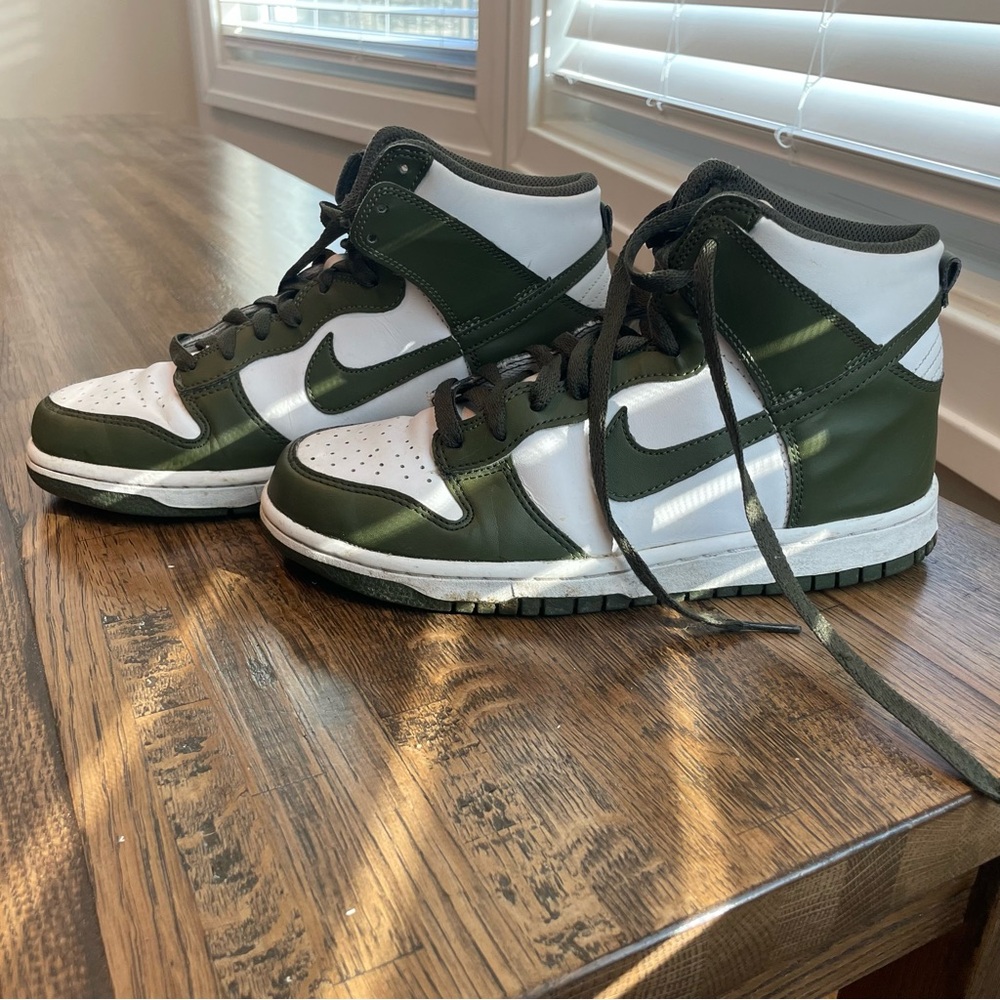 Nike Dunk High Retro Sneakers Cargo Khaki - Green-White Size 7y